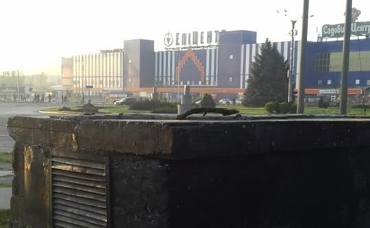 У Львові рятувальники діставали чоловіка із 4-метрового колектора