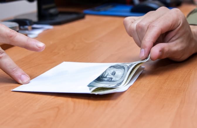 Українці запустили флешмоб із відстеження витрат грошей держустановами. Інструкція