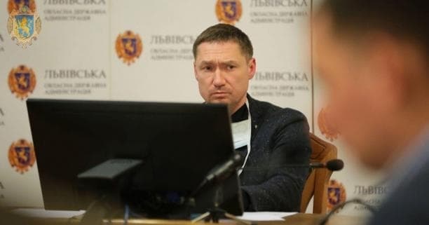 Тримай дистанцію. Чи повинні чиновники вдягати захисні маски під час нарад