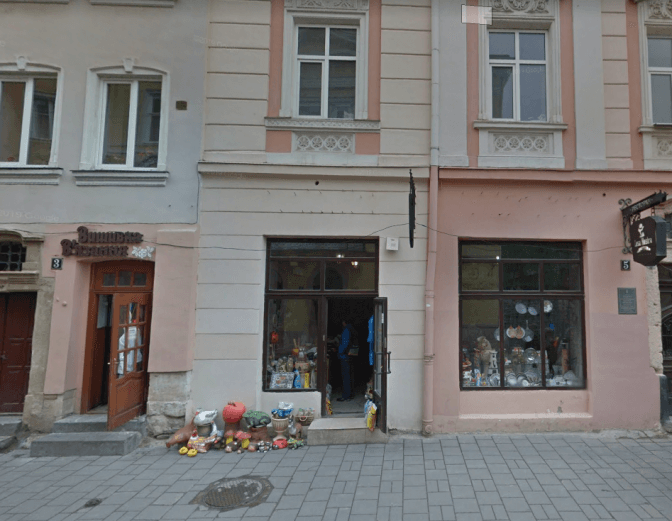 Приміщення у пам'ятці національного значення на вулиці Краківській виставили на продаж