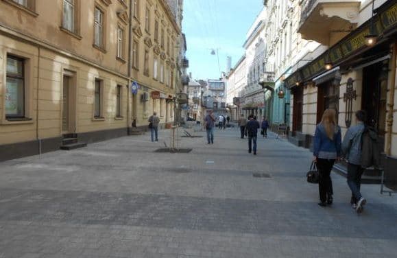 У центрі Львова відреставрують балкон