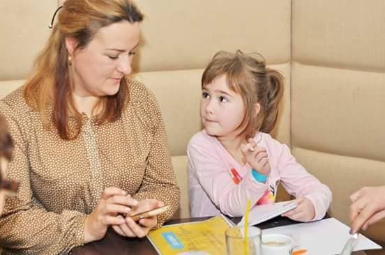 «Моя донька любить понеділок». Львів’янка рік навчала свою дитину вдома