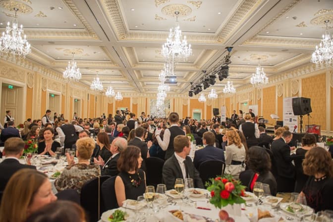 «Тихе» добро: у Києві зібрали понад 6 млн гривень на підтримку УКУ