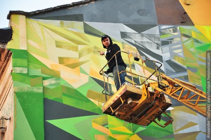 Графіті від польського художника прикрасило стіну у Львові. Фото