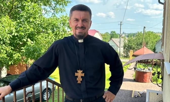 Монах зі Львівщини зібрав 10 млн гривень для ЗСУ