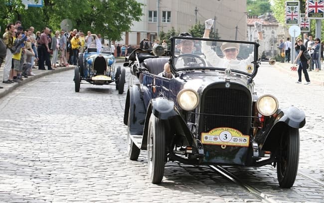 Львів'ян запрошують на фестиваль ретро-автомобілів Leopolis Grand Prix. Детальна карта