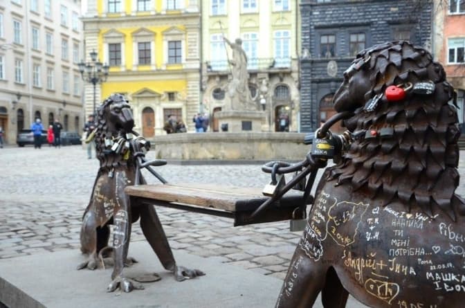 У Львові оголосили всеукраїнський конкурс на дизайн лавок та смітників. Умови і премії