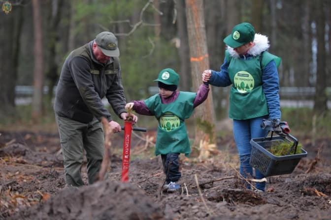 На Львівщині висадили Ліс перемоги