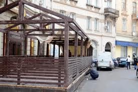 Сьогодні у Львові демонтовуватимуть літні майданчики
