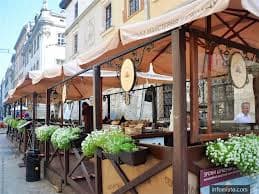 У Львові облаштовують літні тераси