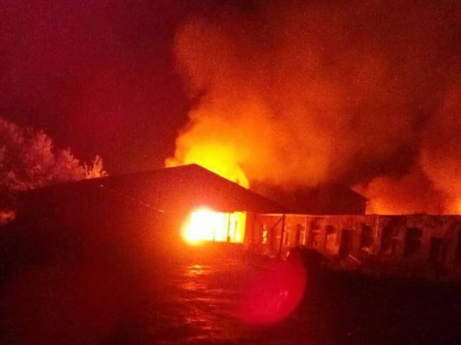 Біля Львова сталась масштабна пожежа. Є постраждалий