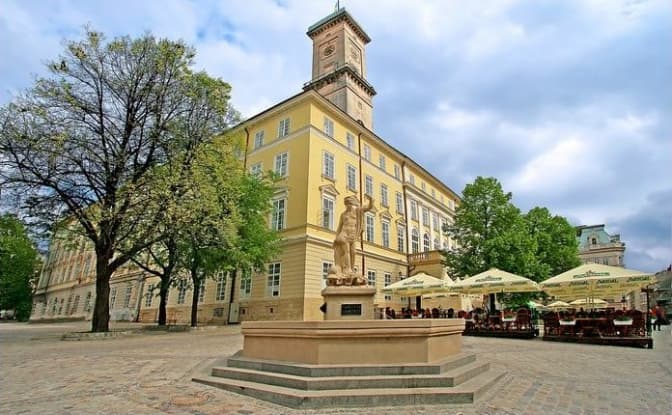 Де і коли у Львові звітуватимуть міські чиновники