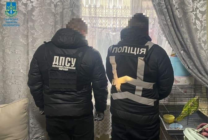 Мешканку Львівщини підозрюють у організації незаконного перетину кордону військовозобов’язаних