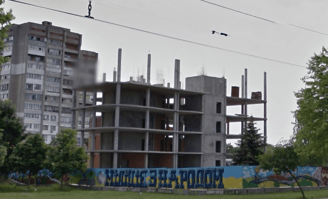 Сім років старту. Коли добудують прозорий офіс Львівського управління поліції