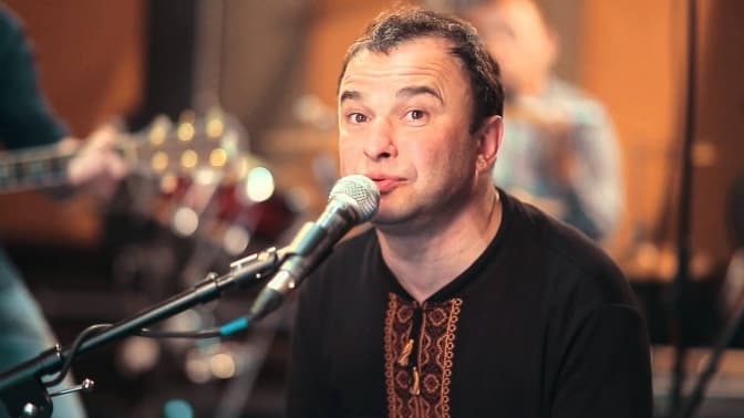 У Львові Віктор Павлік заспіває в укритті, щоб зібрати кошти для матерів та дітей – переселенців. Як доєднатися