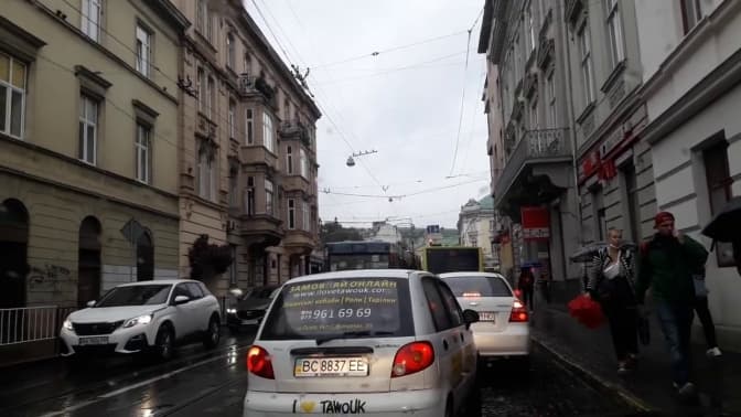 Що обіцяють Садовий і Синютка зробити для вирішення транспортної проблеми. Аналіз програм