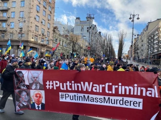 У Києві пройшов кількатисячний Марш єдності за Україну. Фото