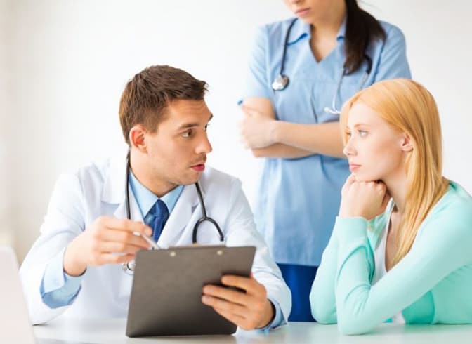 Де жінкам обстежитись на рак у Львові та хто в зоні ризику. Інфографіка