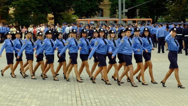 Майже половина із тих, хто записується до нової поліції у Львові - жінки