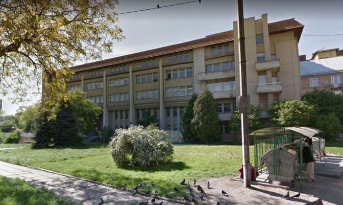 На вулиці Чупринки продають частину приміщень Містопроекту