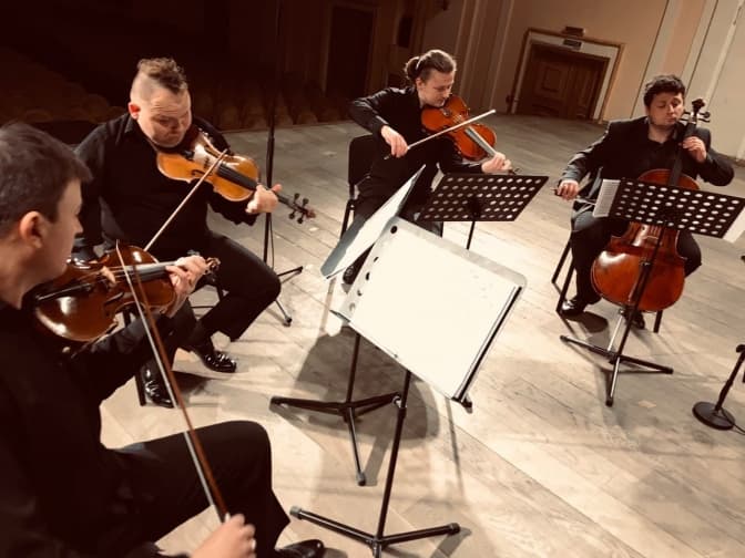 Фото з архіву "Віртуозів"