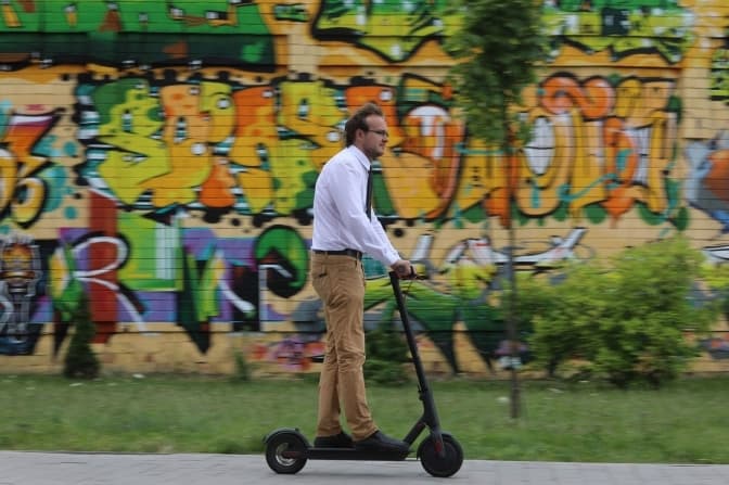 Авіахаби, розвиток міст та підтримка культури. Навіщо Андрію Москаленку Верховна Рада