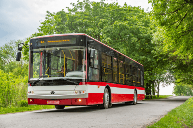 Комфорт і безпека. Як виглядають автобуси «Богдан», які Львів може купити за кошти ЄБРР