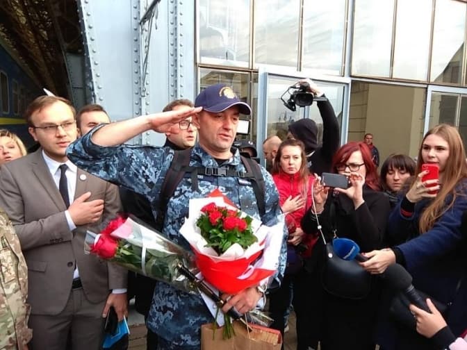 У Львові зустріли полоненого моряка Андрія Оприска. Фото