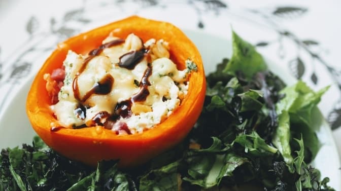 Які салати приготувати до новорічного столу. Шість покрокових рецептів