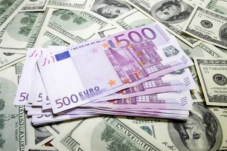 Що очікувати на валютному ринку в Україні: прогнози від НБУ