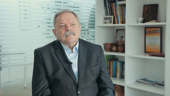 «Я не пригадую собі те Різдво». Мирослав Маринович про Святвечір у засланні та колядки під бараком