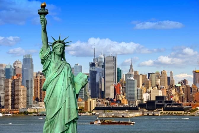 Для отримання візи у США тепер потрібно вказувати свої профілі в соцмережах