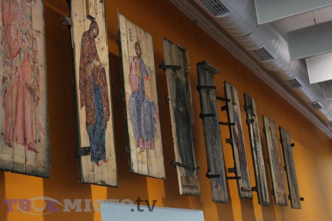 У Львові відкрилась виставка ікон на ящиках від набоїв. Фоторепортаж