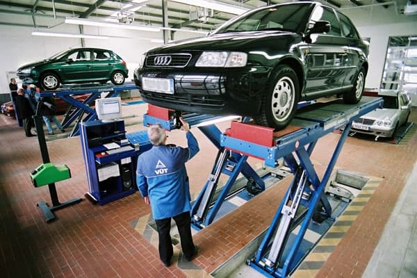 В Україні пропонують повернути техогляд авто. 5 нововведень