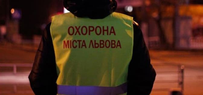 У Львові набирають чоловіків, щоб патрулювати вулиці