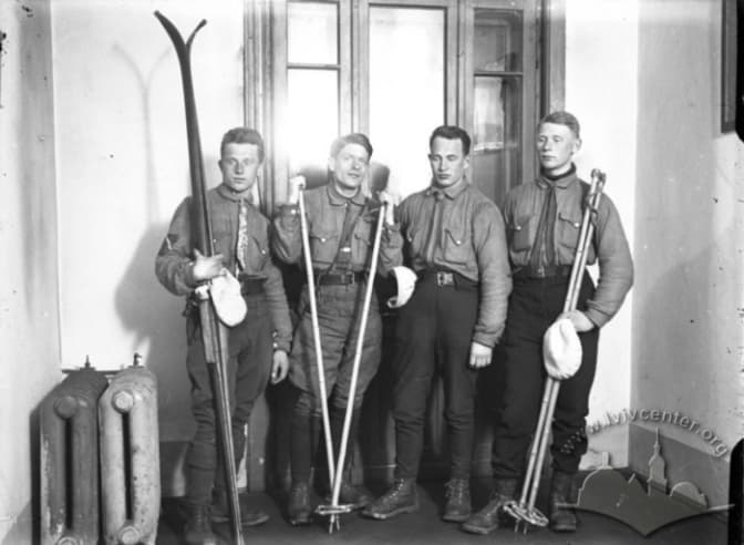 Львів’яни та лижі: роман довжиною у століття