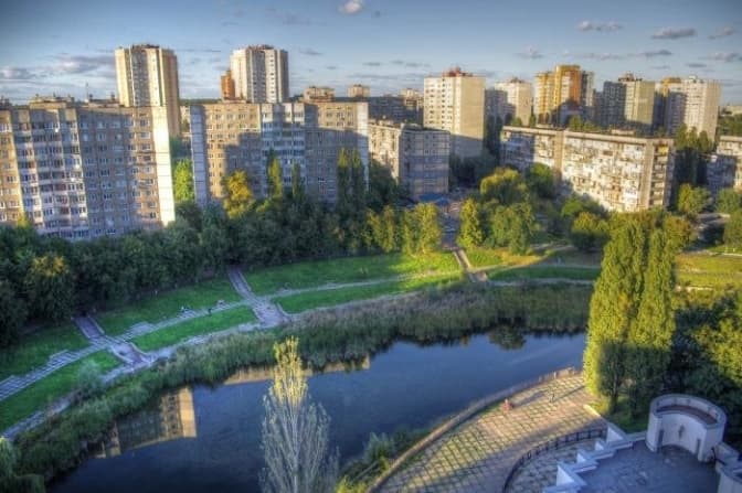 У Голубому озері на Виноградарі рятують рибу