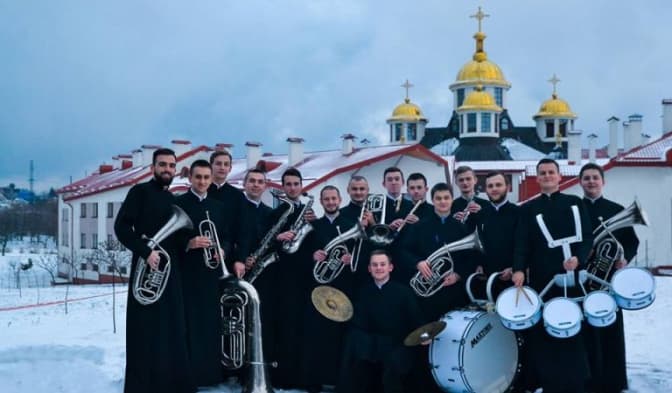 Львів'ян запрошують на концерти від духового оркестру семінарії Святого Духа. Розклад