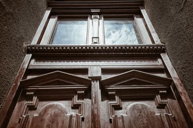 У Львові відреставрували одну із найвищих брам міста. Фото до і після