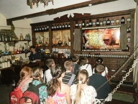 Таємний аптекар кличе маленьких львів'ян на безкоштовну екскурсію