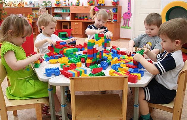 На Tvoemisto.tv стартувала дискусія про альтернативу державним садочкам. Де подивитися трансляцію