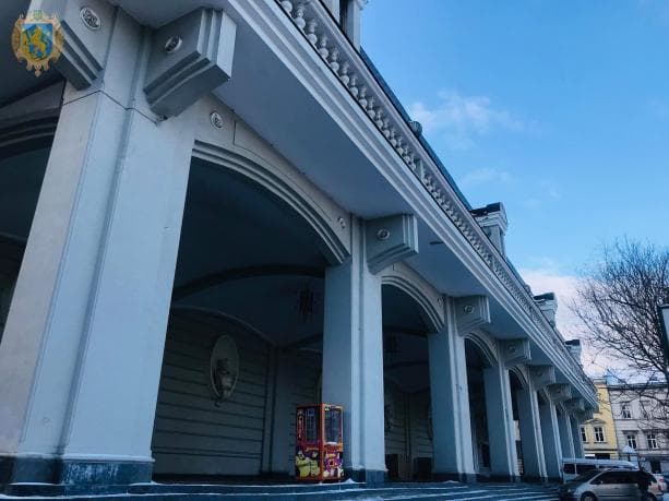 У Львівському палаці мистецтв замінили систему опалення. Фото