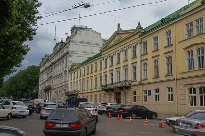 Львівська обласна рада порушила правила охорони пам’ятки