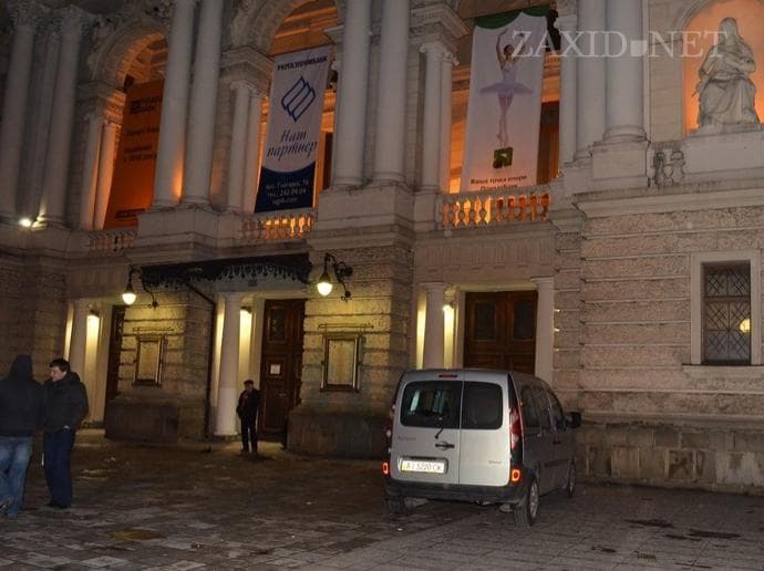 Від львівської Опери до найближчих парковок – 5 хвилин пішки, - І. Маруняк