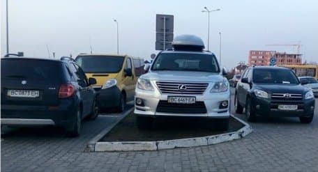 Який паркінг в центрі Львова приносить найбільше грошей