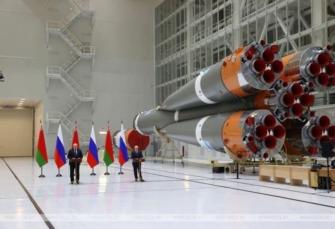 лукашенко назвав події в Бучі «британською психологічною операцією»