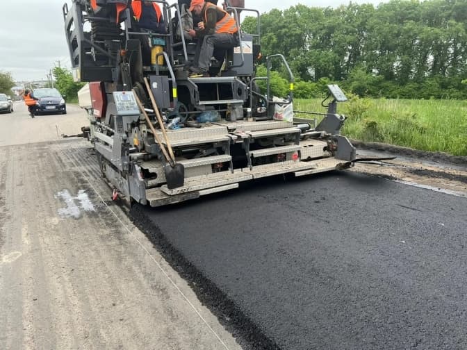 На Львівщині відновлять покриття дороги Львів ‒ Рава-Руська ‒ Муроване