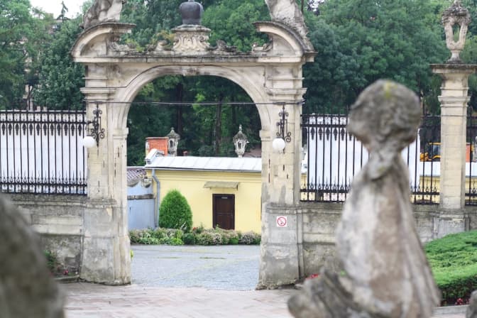 У Львові відновлять Митрополичі сади біля собору святого Юра