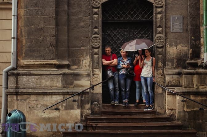 У Львові кілька днів дощитиме. Коли зміниться погода у місті та області