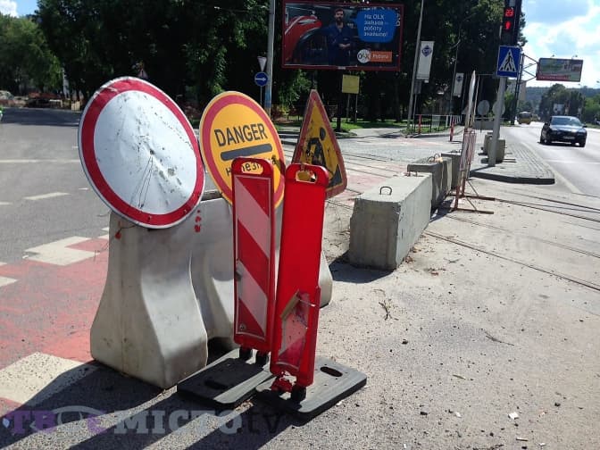 Ремонт Замарстинівської може закінчитись пізніше на кілька місяців. Актуальні фото